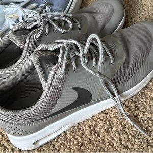 Nike women’s Grey Athletic Sneakers
